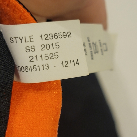 Under Armour ladies 38D compression racerback bra with front zip - Picture 6 of 10